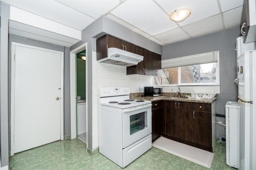 6830 Curtis Street, Burnaby, BC 