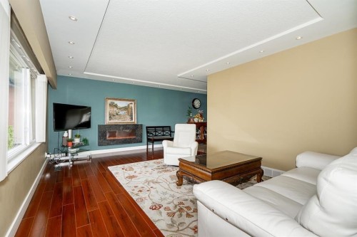 6830 Curtis Street, Burnaby, BC 