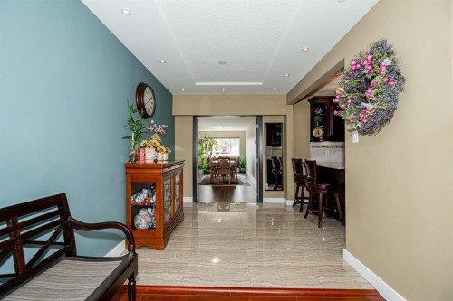 6830 Curtis Street, Burnaby, BC 