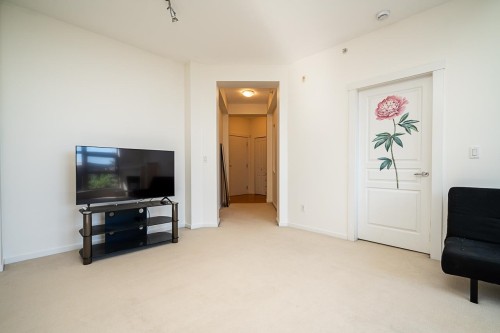 516-9319 University Crescent, Burnaby, BC - Indoor