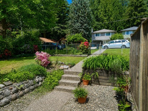 1555 Burrill Avenue, North Vancouver, BC 