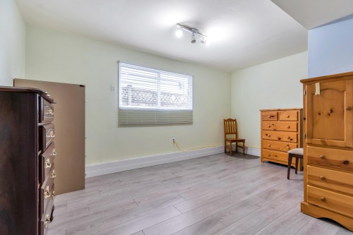 1555 Burrill Avenue, North Vancouver, BC 