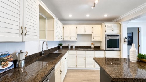 1277 Charter Hill Drive, Coquitlam, BC 