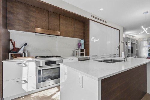 276 62Nd Avenue W, Vancouver, BC 