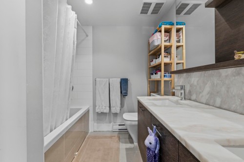 276 62Nd Avenue W, Vancouver, BC 
