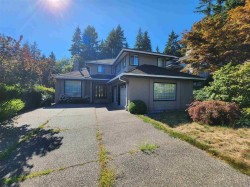 59 Foxwood Drive  Port Moody, BC V3H 4X2