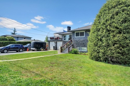 430 Montgomery Street, Coquitlam, BC 