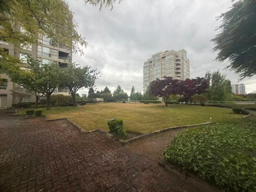 305-6119 Cooney Road, Richmond, BC 