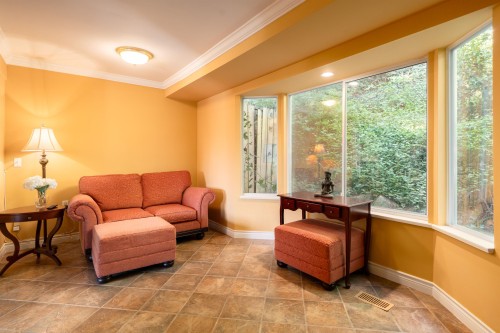 3897 Bayridge Avenue, West Vancouver, BC 
