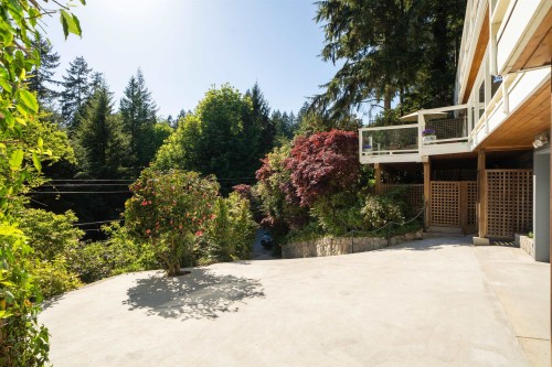 3897 Bayridge Avenue, West Vancouver, BC 