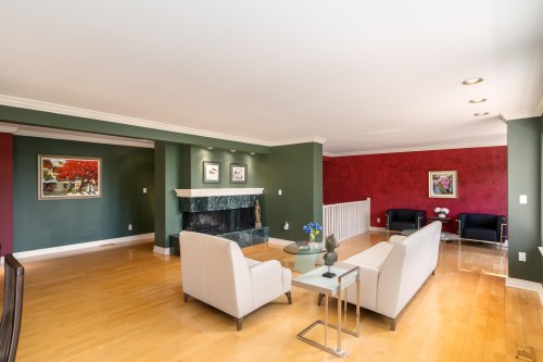 3897 Bayridge Avenue, West Vancouver, BC 