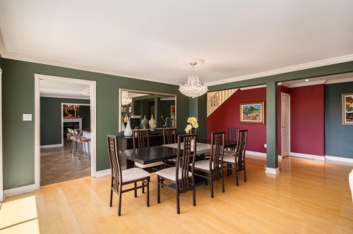 3897 Bayridge Avenue, West Vancouver, BC 