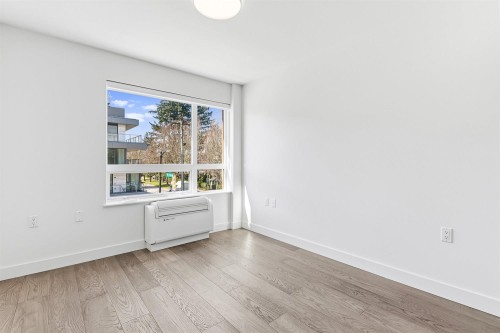 301-3590 39Th Avenue W, Vancouver, BC 