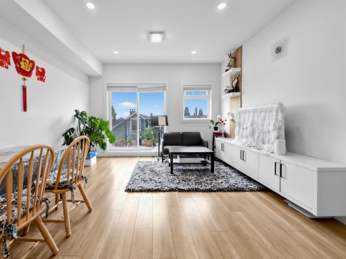 15-6288 Beresford Street  Burnaby, BC V5J 1K2