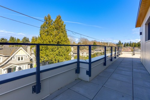 302-3590 39Th Avenue W, Vancouver, BC 