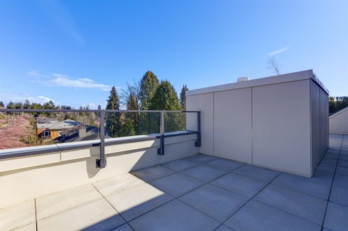 302-3590 39Th Avenue W, Vancouver, BC 