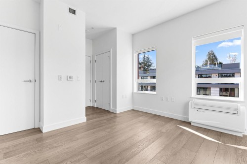 302-3590 39Th Avenue W, Vancouver, BC 