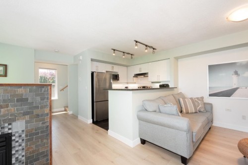 1-7179 18Th Avenue, Burnaby, BC 