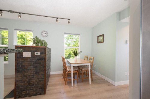1-7179 18Th Avenue, Burnaby, BC 