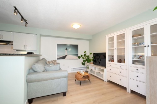 1-7179 18Th Avenue, Burnaby, BC 