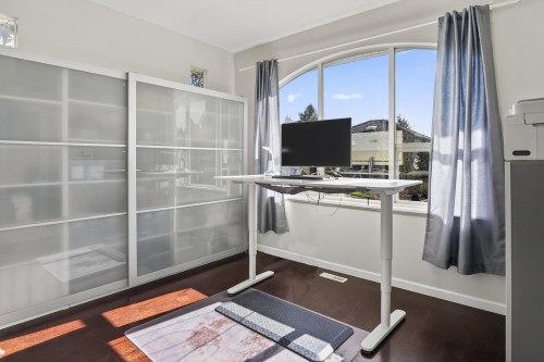 98 Linden Court, Port Moody, BC - Indoor Photo Showing Office