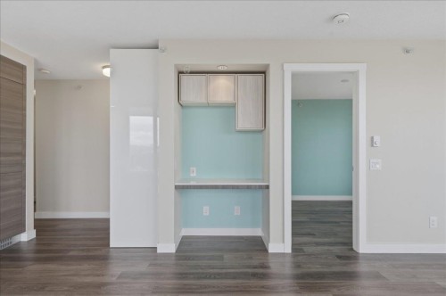 2102-602 Como Lake Avenue, Coquitlam, BC 