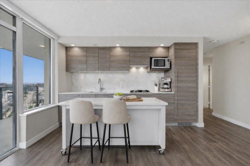 2102-602 Como Lake Avenue, Coquitlam, BC 