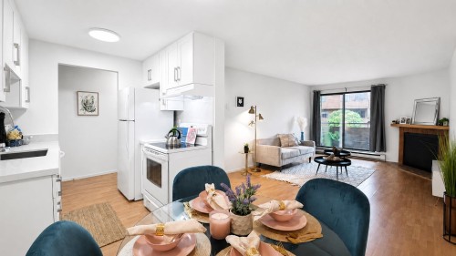 206-7295 Moffatt Road  Richmond, BC V6Y 3E5
