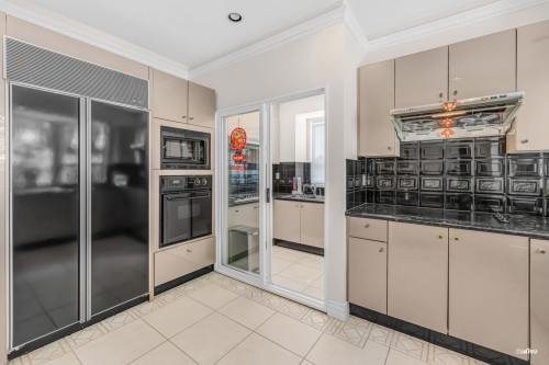 1463 57Th Avenue W, Vancouver, BC 