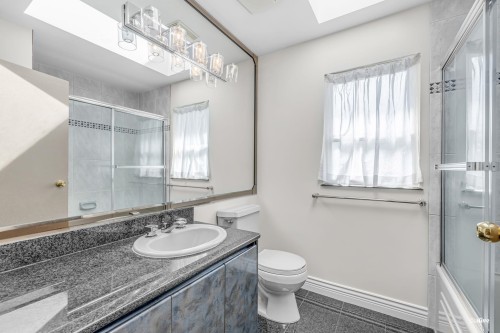 1463 57Th Avenue W, Vancouver, BC 