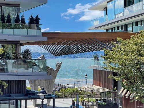 207-1331 Marine Drive  West Vancouver, BC V7T 1B6