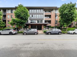 102-3107 Windsor Gate  Coquitlam, BC V3B 0L1