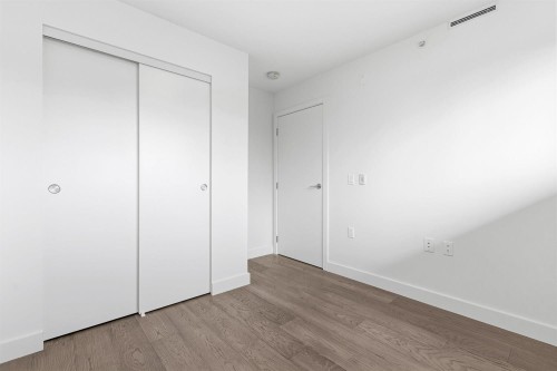 303-3590 39Th Avenue W, Vancouver, BC 