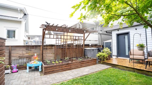 1805 37Th Avenue E, Vancouver, BC 