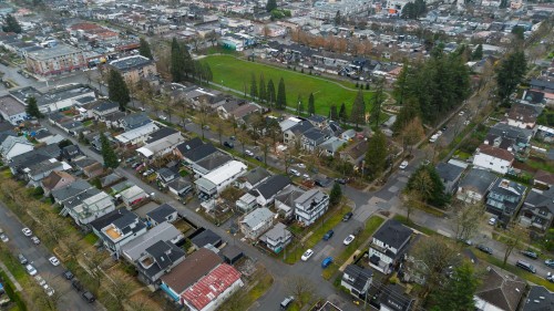 1805 37Th Avenue E, Vancouver, BC 