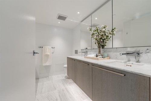 2109-1111 Richards Street, Vancouver, BC 