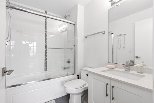 403-22577 Royal Crescent, Maple Ridge, BC 