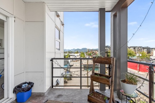 403-22577 Royal Crescent, Maple Ridge, BC 