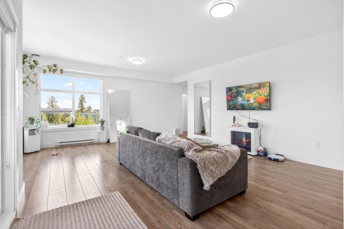 403-22577 Royal Crescent, Maple Ridge, BC 