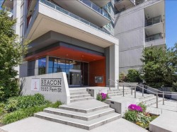 2405-1550 Fern Street North Vancouver, BC V7J 0A9