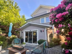1372 10th Avenue E Vancouver, BC V5N 1X3