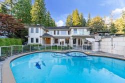 1361 Mathers Avenue  West Vancouver, BC V7T 2G5