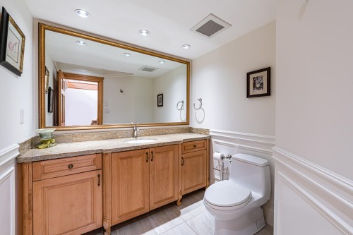 1361 Mathers Avenue, West Vancouver, BC 