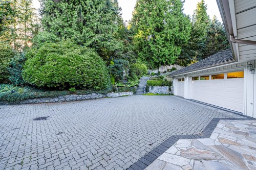 1361 Mathers Avenue, West Vancouver, BC 