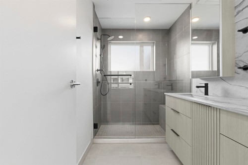 304-3590 39Th Avenue W, Vancouver, BC 