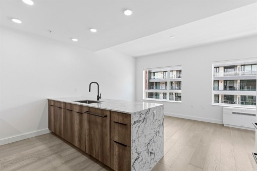 304-3590 39Th Avenue W, Vancouver, BC 