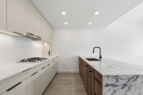 304-3590 39Th Avenue W, Vancouver, BC 