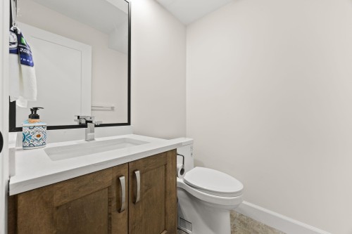 953 Jarvis Street, Coquitlam, BC 