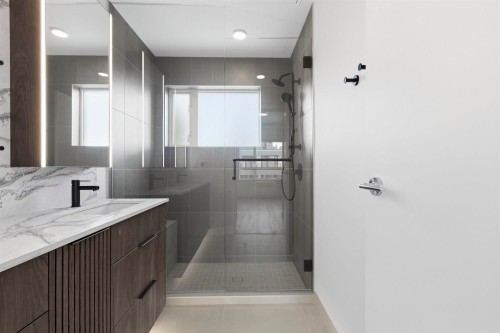 306-3590 39Th Avenue W, Vancouver, BC 
