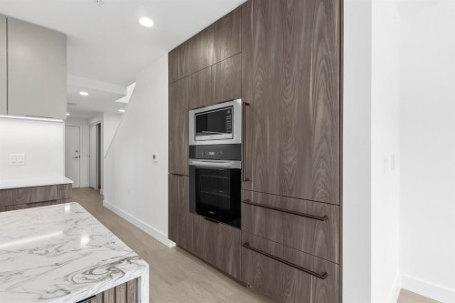 306-3590 39Th Avenue W, Vancouver, BC 